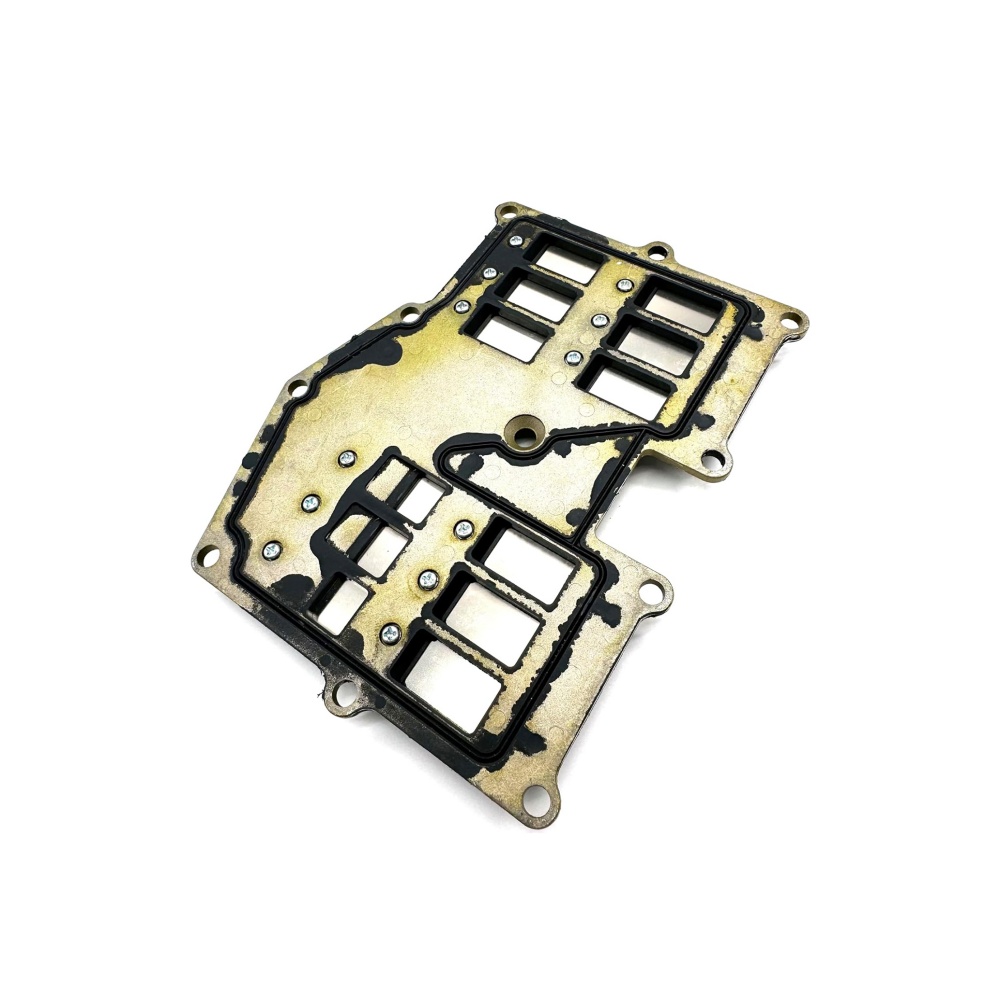 13150-92L00  Reed Valve Assemb - Outboard Motor 40Hp 2 Stroke recension och pris